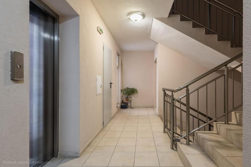 Bright Place Next To Grand Mall Βάρνα Εξωτερικό φωτογραφία